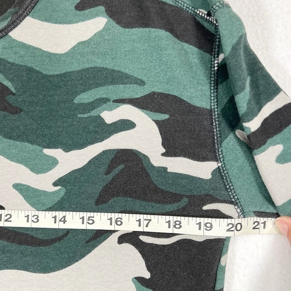 HOLLISTER Southern California Pacific Merchants Camo Pullover Sweatshirt Size XS - Picture 11 of 11